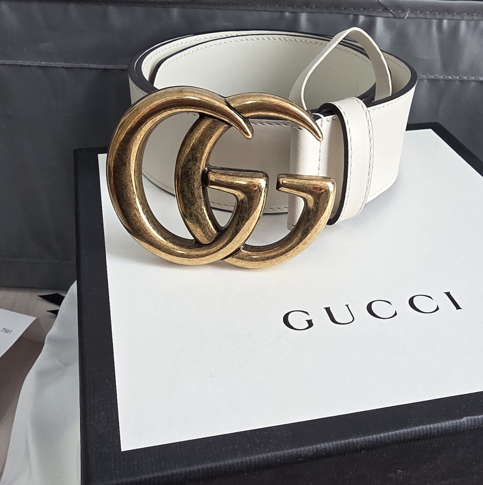 Gucci White Belt with Gold GG Buckle Size 80cm/32in
